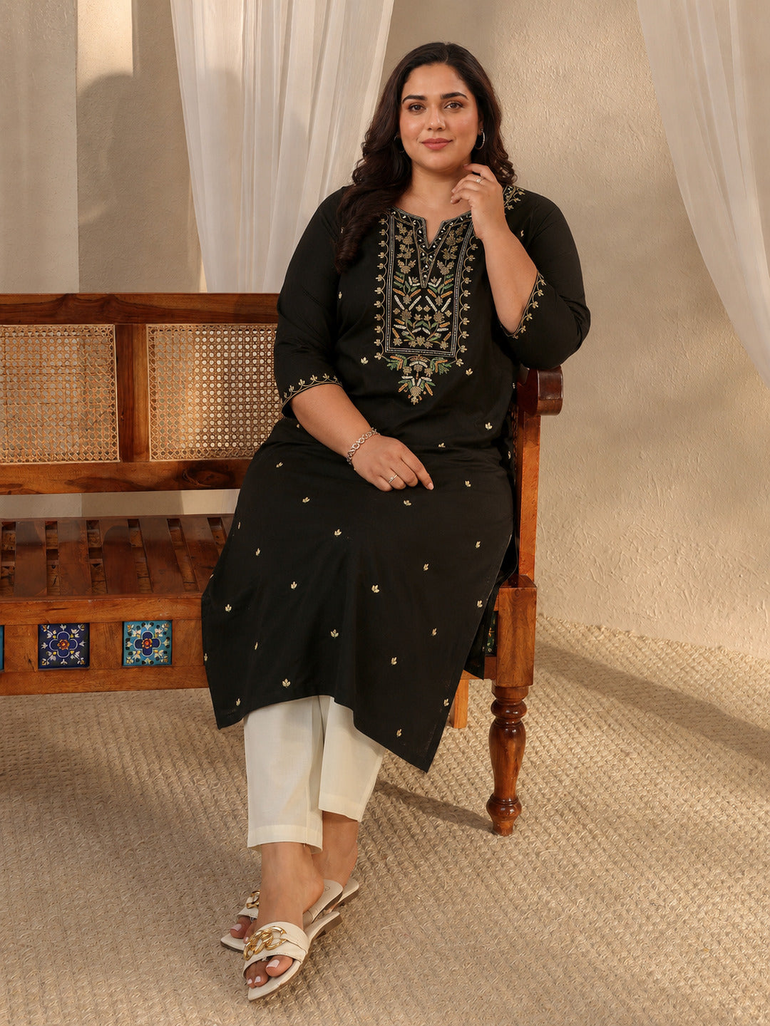 Plus Size Black Ethnic Motif Embroidered Cotton Straight Kurta