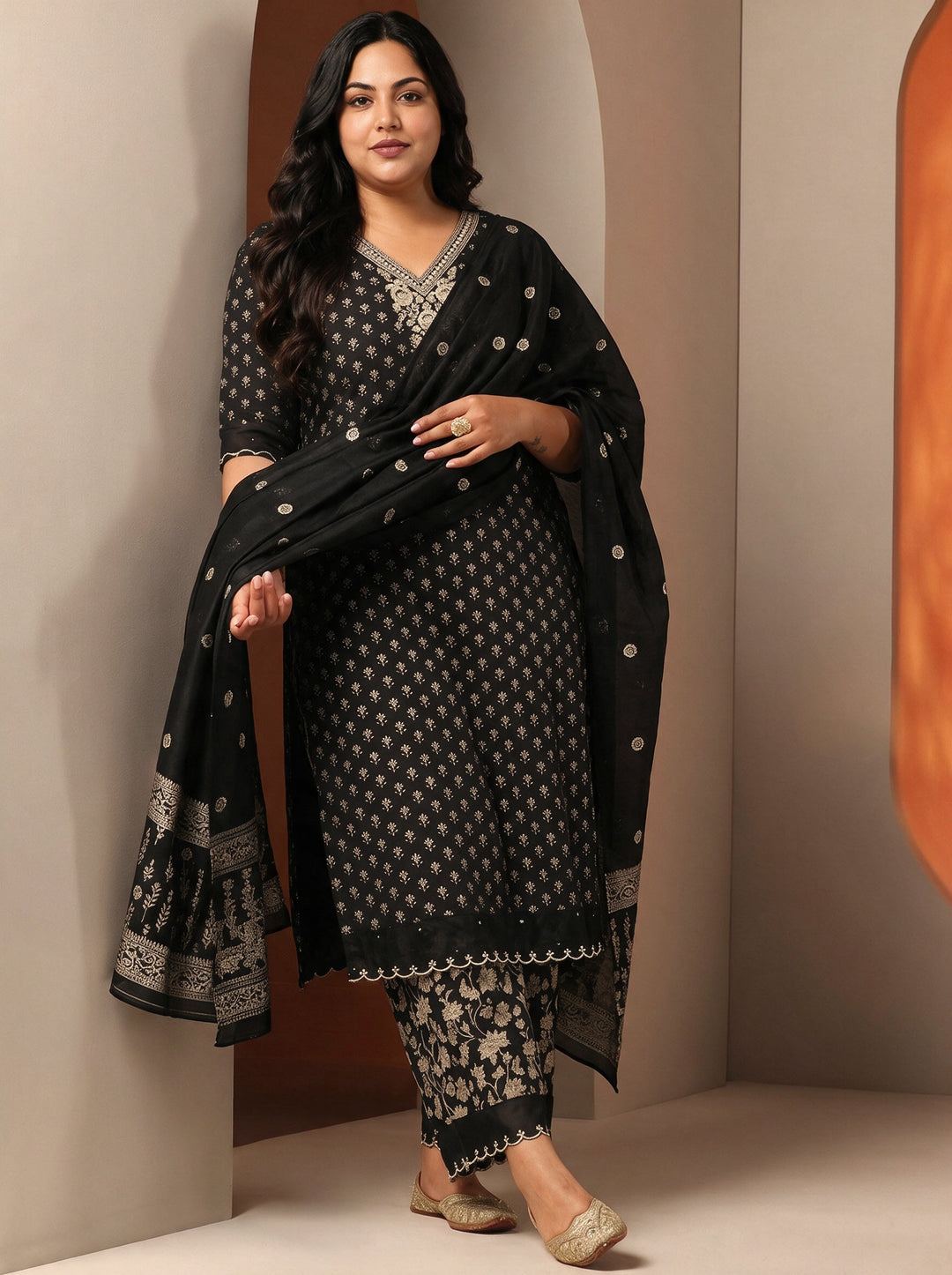 Plus Size Black Floral Printed Cotton Blend Straight Suit Set