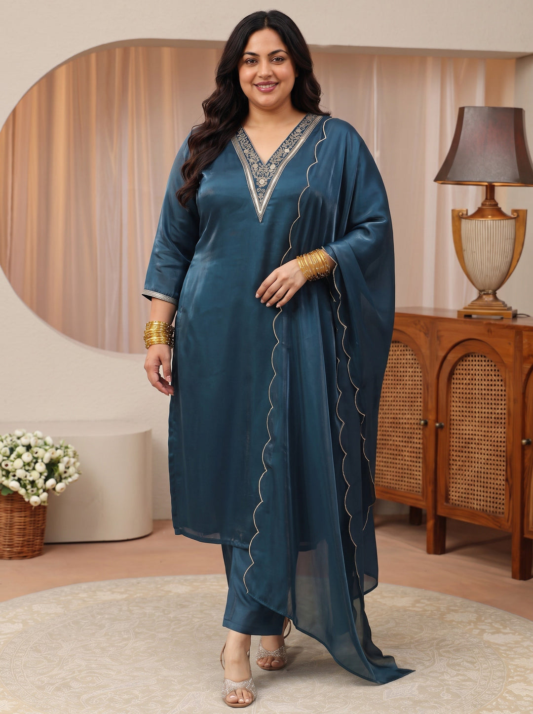 Plus Size Blue Yoke Design Tissue Straight Suit Set