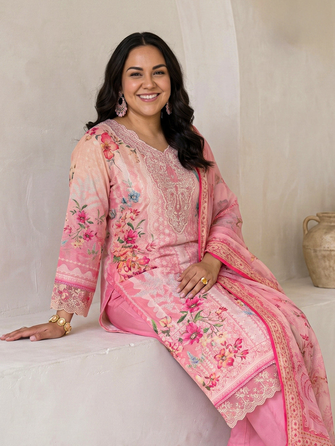 Plus Size Pink Floral Printed Crepe Suit Set