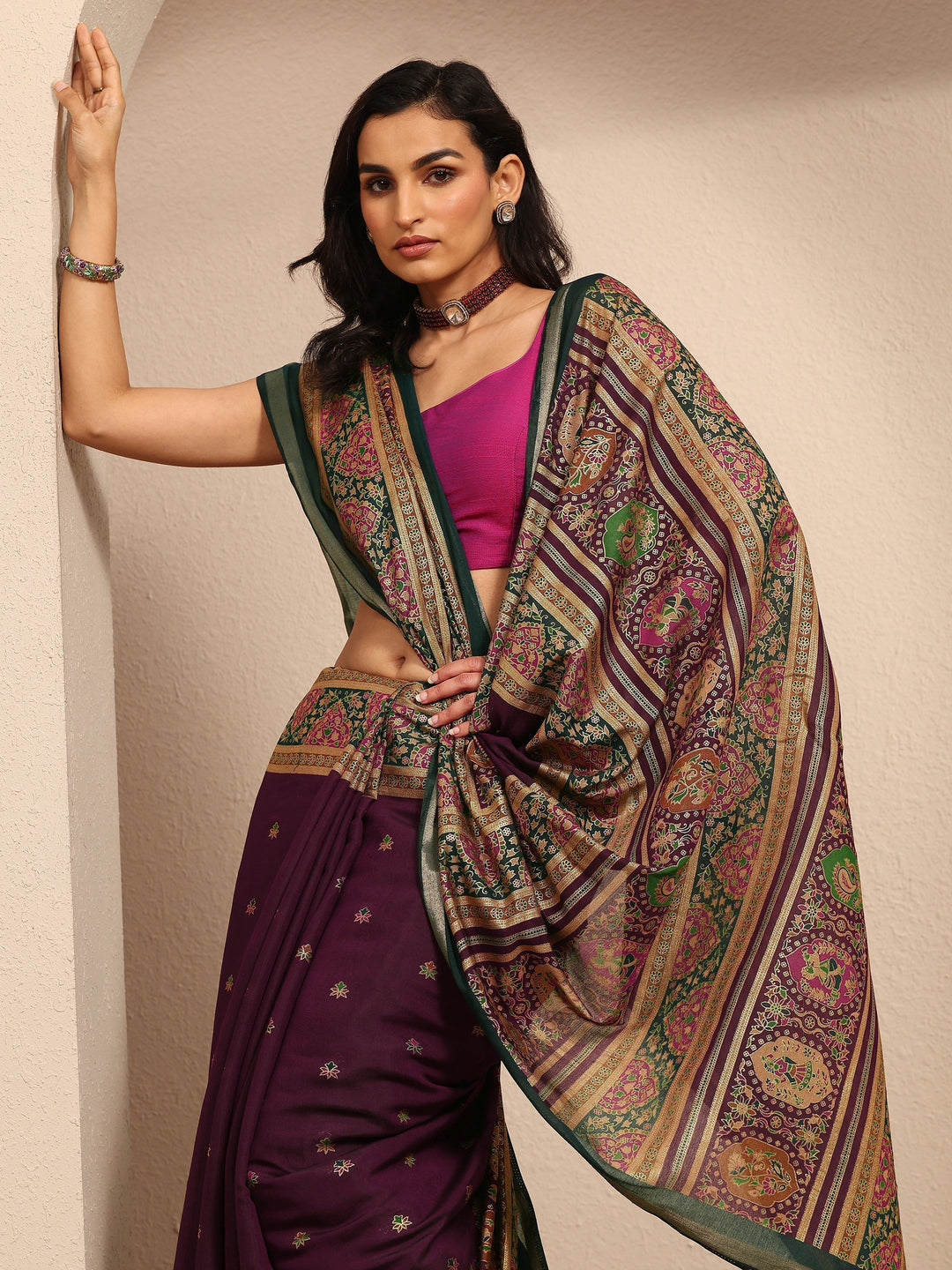 Purple Printed Silk Blend Saree With Unstitched Blouse Piece