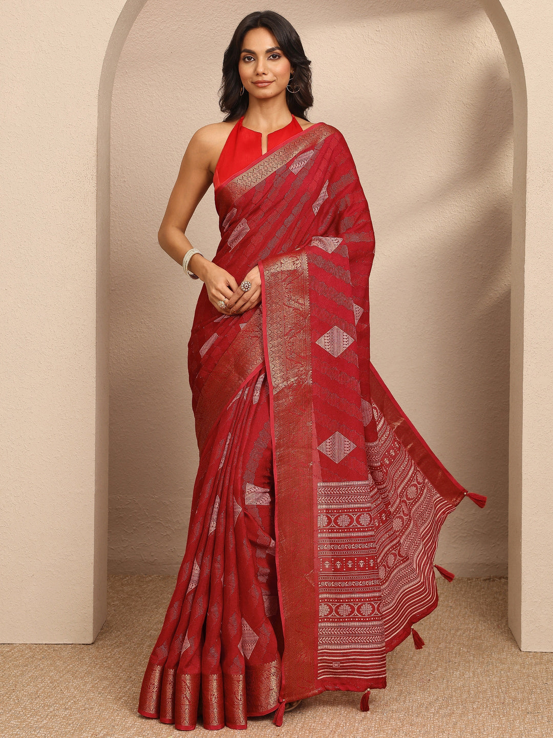 Red Paisley Woven Design Georgette Saree With Unstitched Blouse Piece