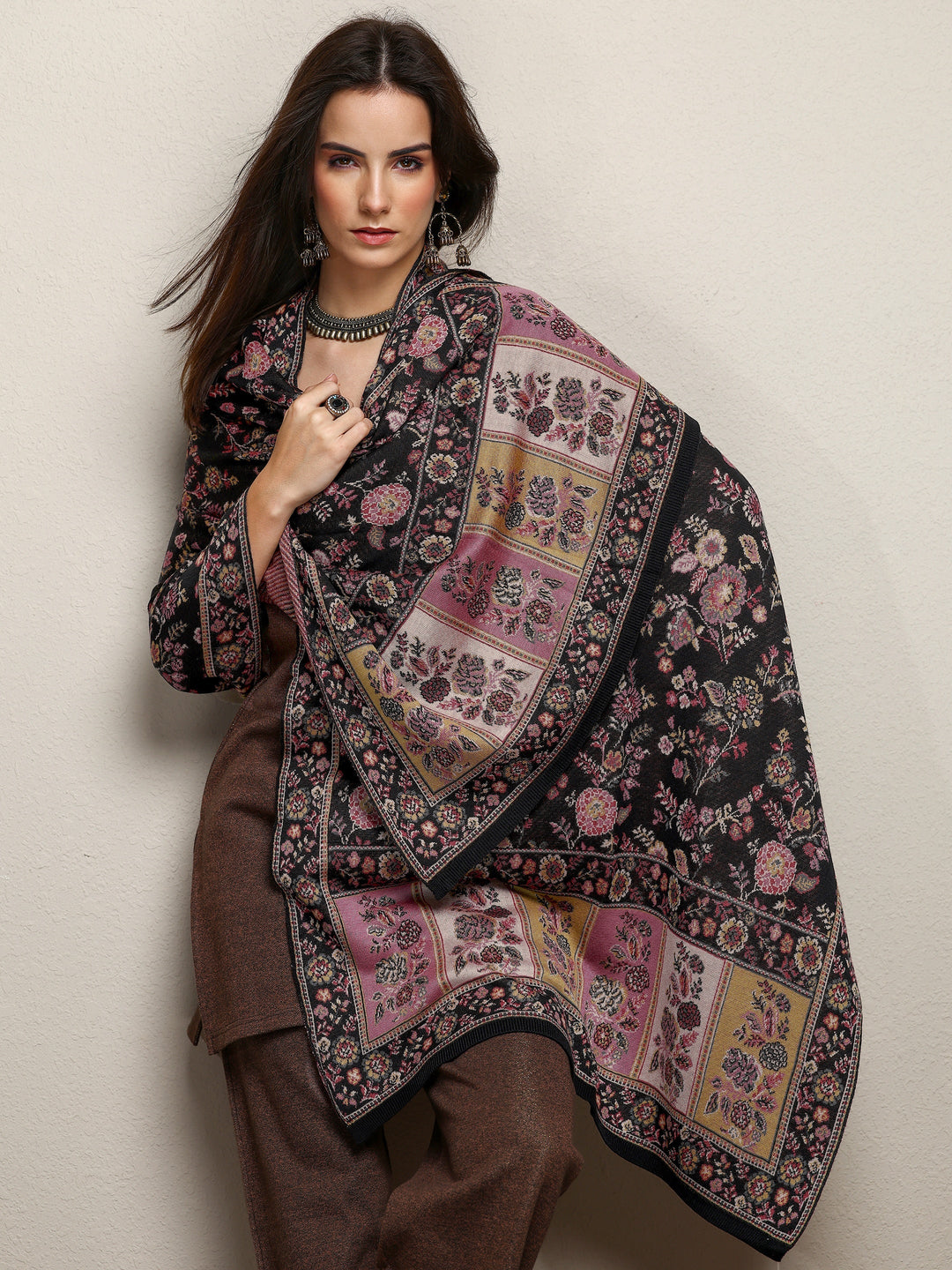 Black Woven Design Wool Women'S Shawl