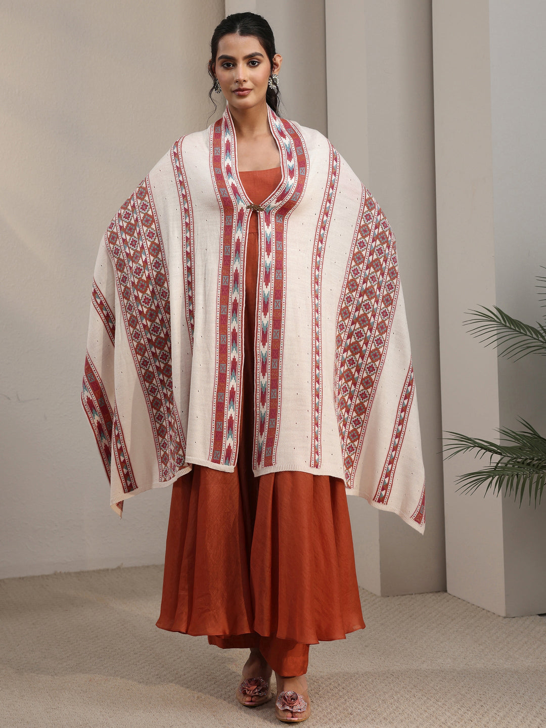 Libas Off White Geometric Knitted Acrylic Wrap Shawl