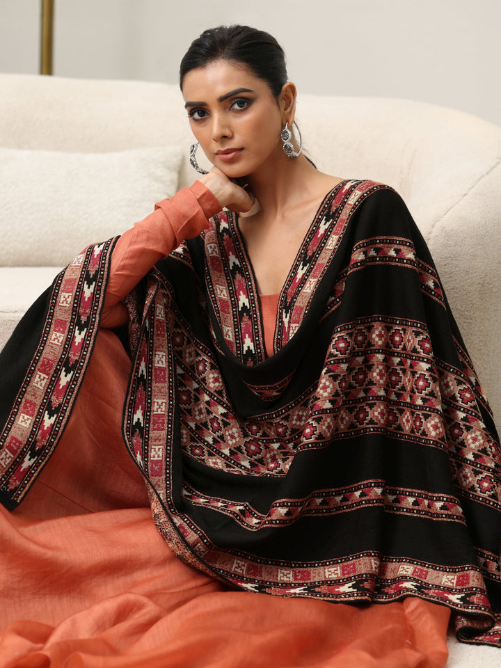 Libas Black Geometric Knitted Acrylic Wrap Shawl