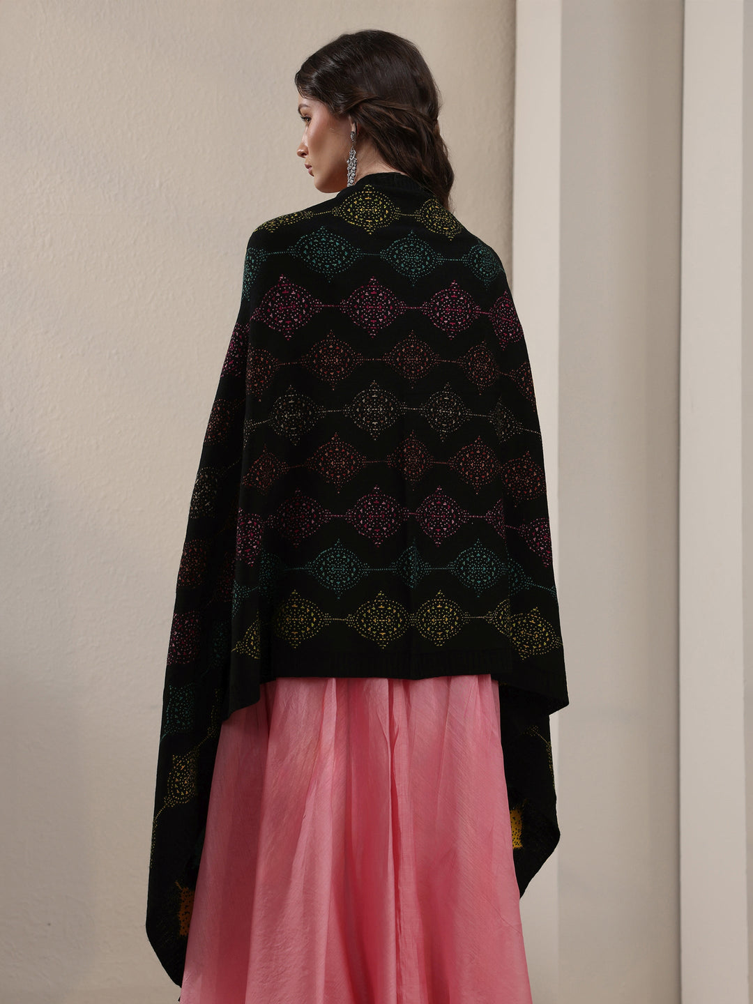 Libas Black Geometric Knitted Acrylic Wrap Shawl