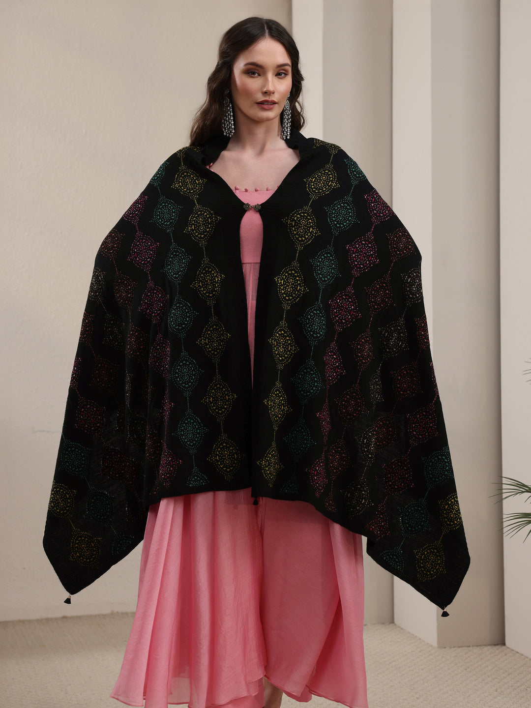 Libas Black Geometric Knitted Acrylic Wrap Shawl