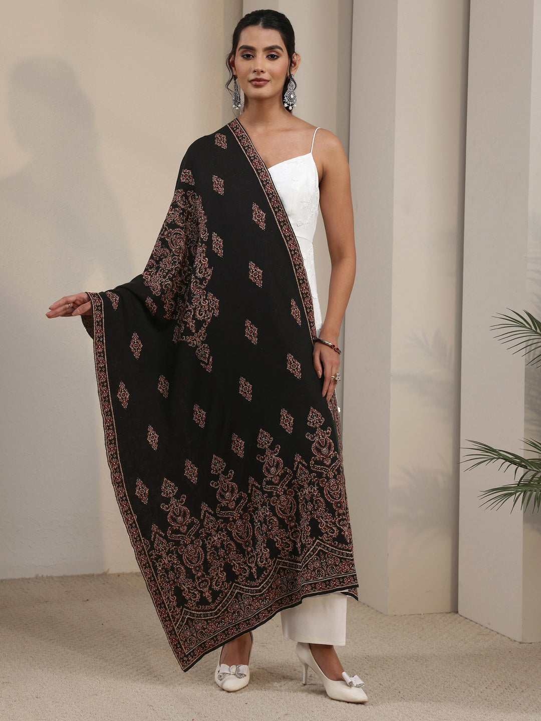 Libas Black Ethnic Knitted Acrylic Shawl