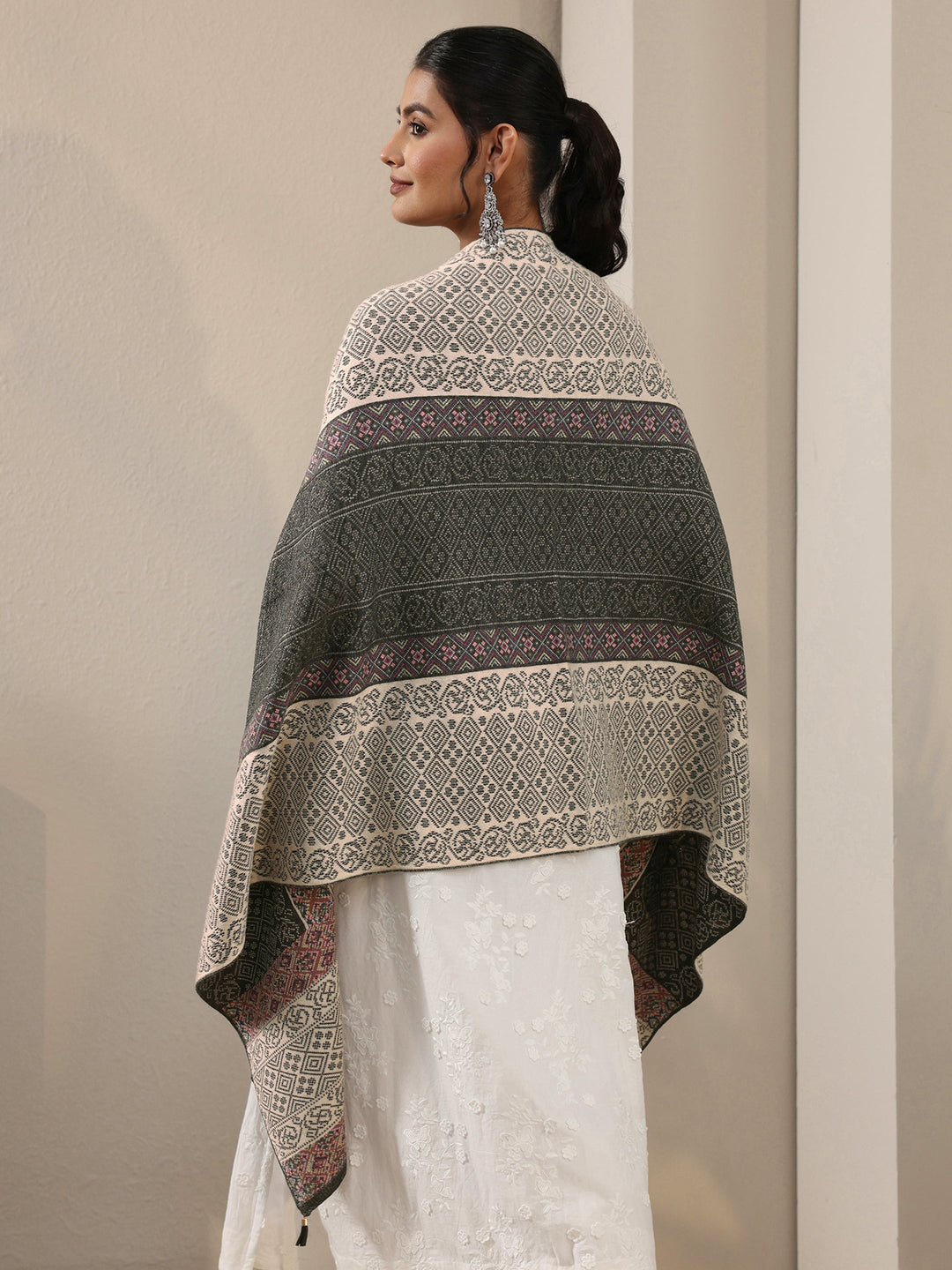 Libas Grey Geometric Knitted Acrylic Wrap Shawl