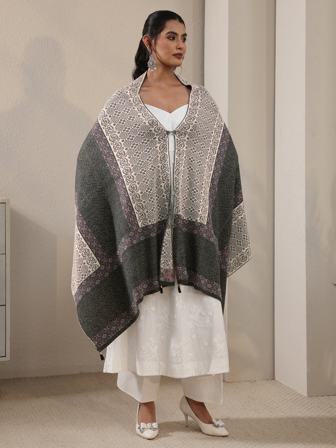 Libas Grey Geometric Knitted Acrylic Wrap Shawl