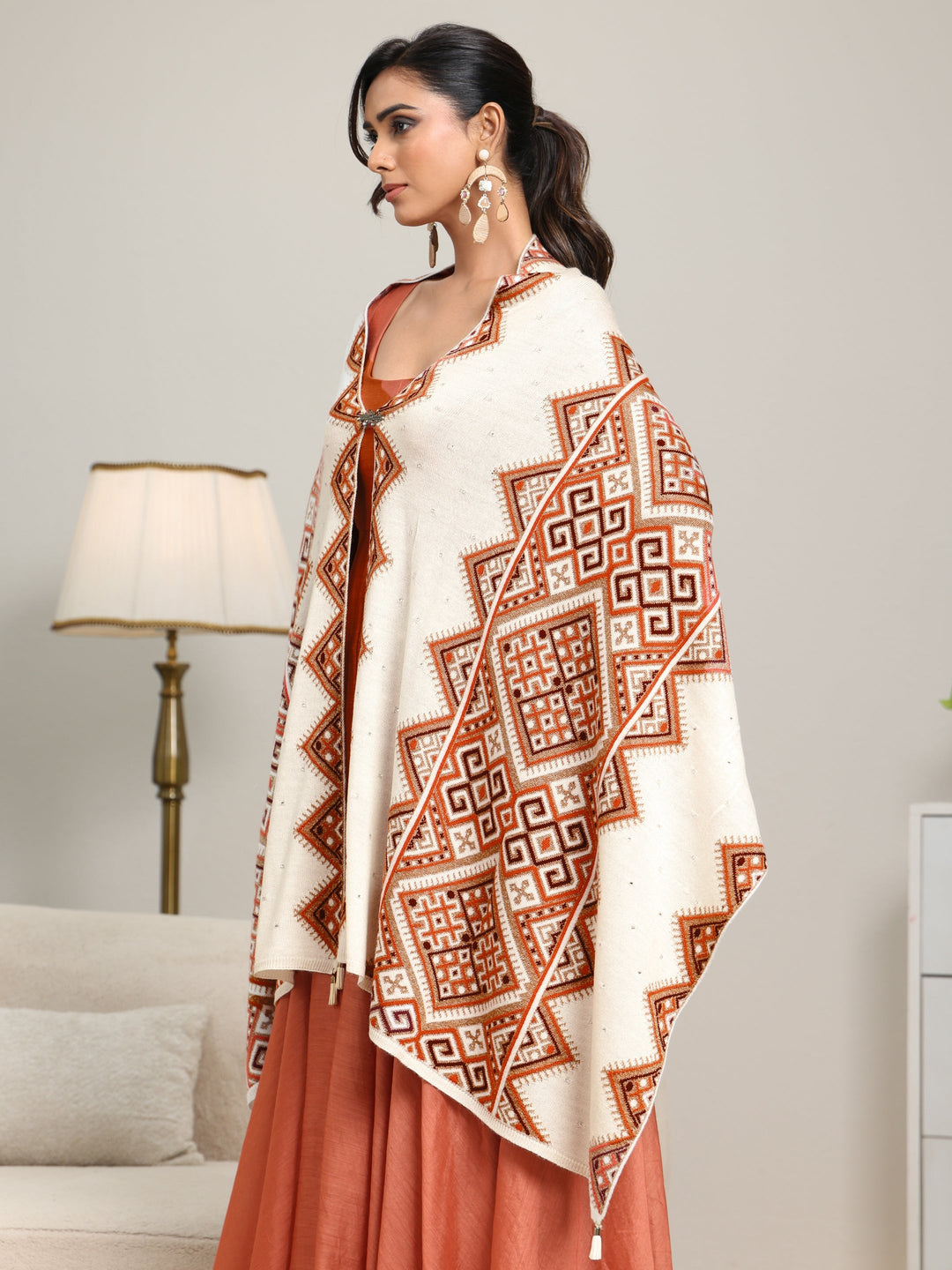 Libas White Geometric Knitted Acrylic Wrap Shawl
