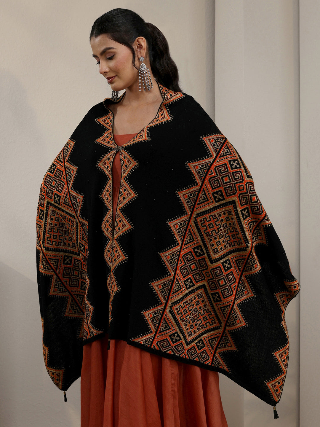 Libas Black Geometric Knitted Acrylic Wrap Shawl