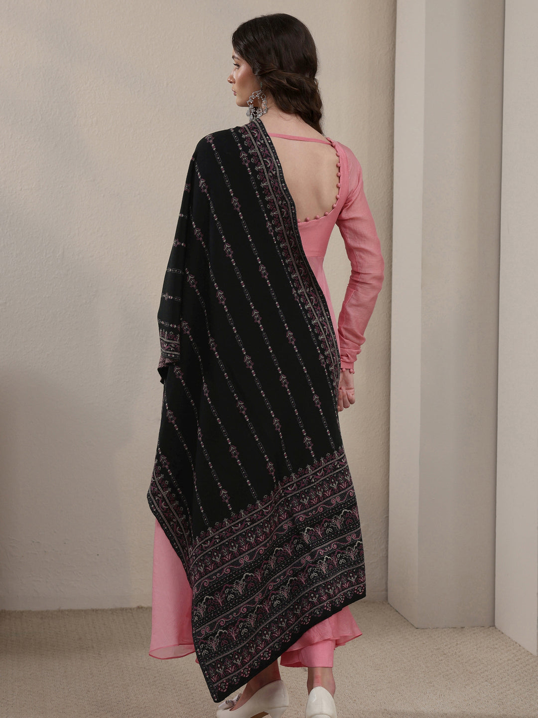 Libas Black Ethnic Knitted Acrylic Shawl