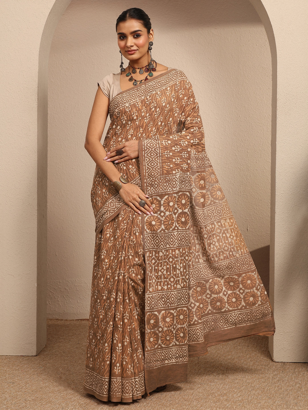 Tan Block Printed Cotton Saree With Unstitched Blouse Piece