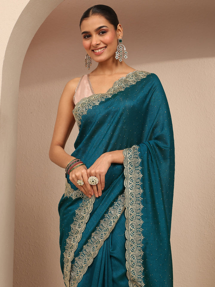 Teal Embellished Silk Blend Saree With Unstitched Blouse Piece