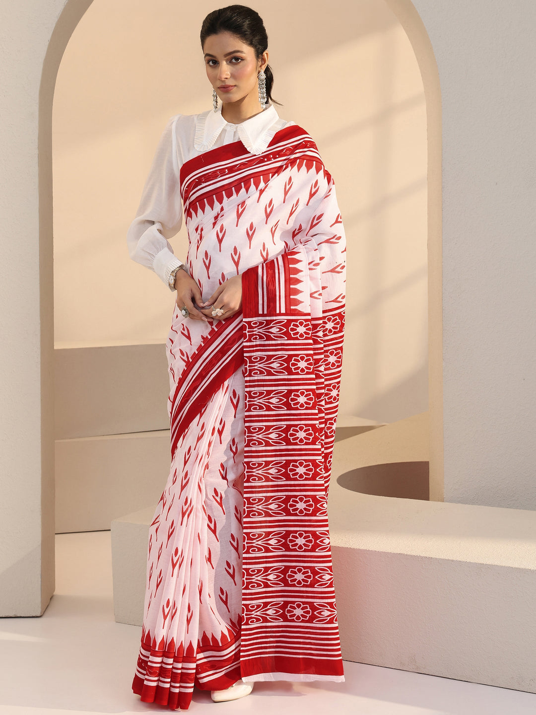 Libas White Floral Print Cotton Saree