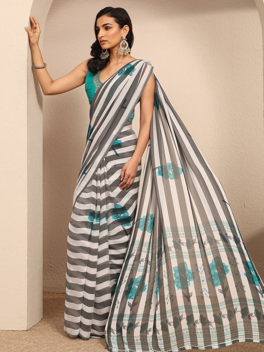 White Printed Georgette Saree With Unstitched Blouse Piece
