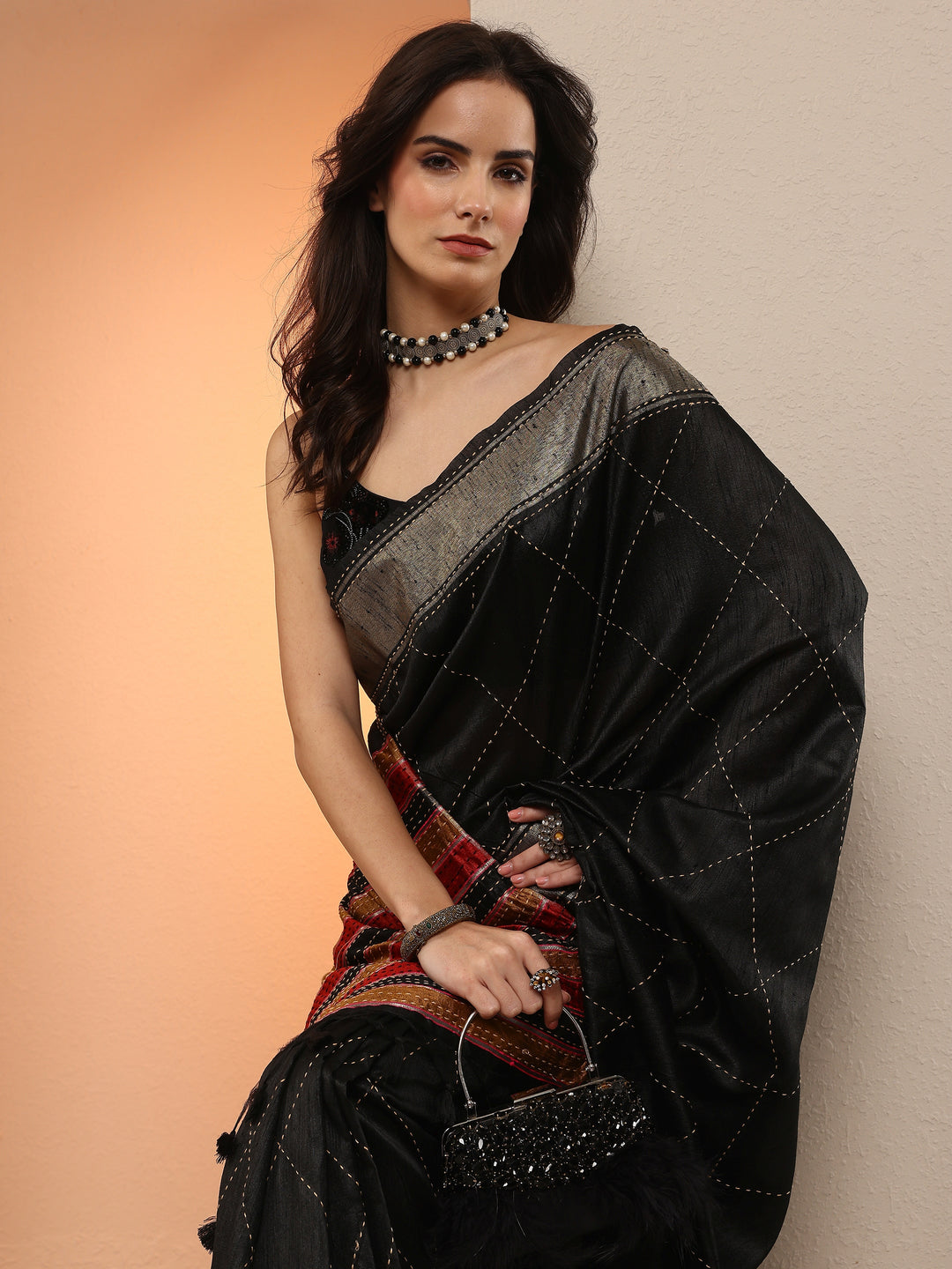 Black Embellished Silk Blend Saree With Unstitched Blouse Piece