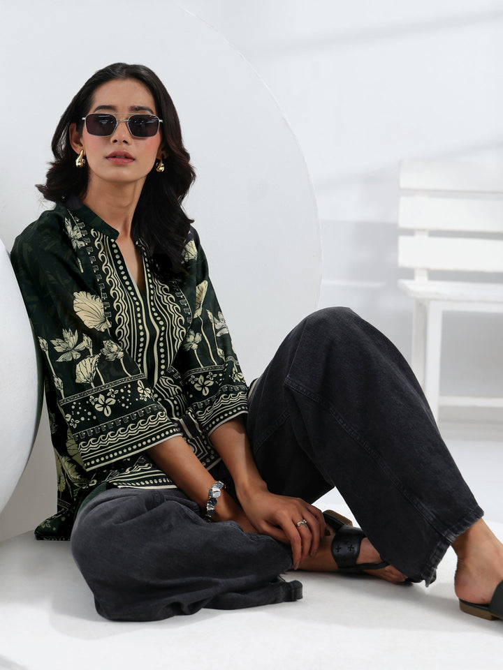 Black Floral Printed Cotton Blend Straight Short Kurti