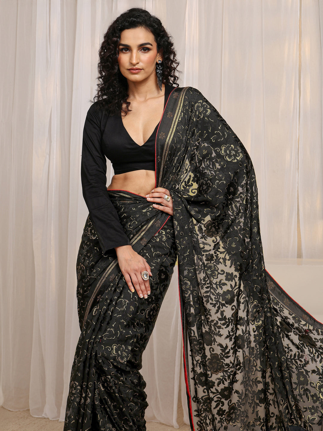 Black Floral Printed Silk Blend Saree 
With Unstitched Blouse Piece