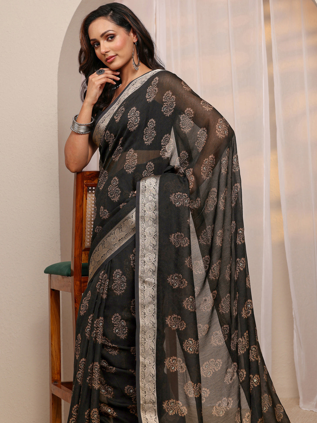 Black Floral Printed Silk Blend Saree 
With Unstitched Blouse Piece