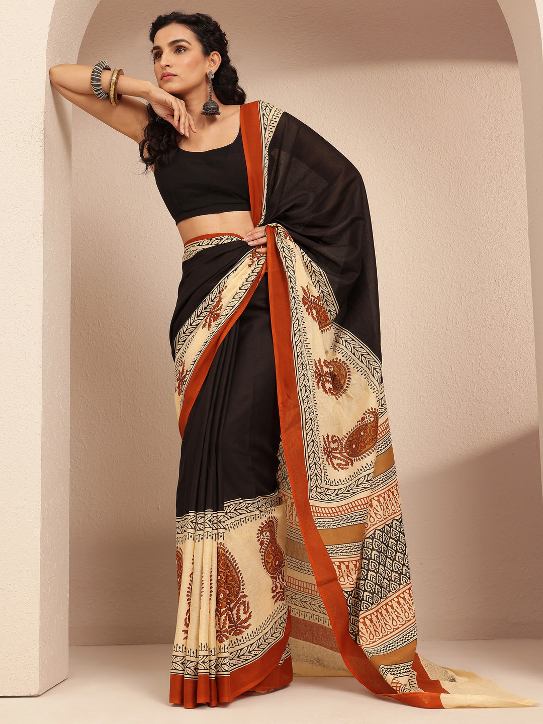 Black Printed Cotton Saree With Unstitched Blouse Piece