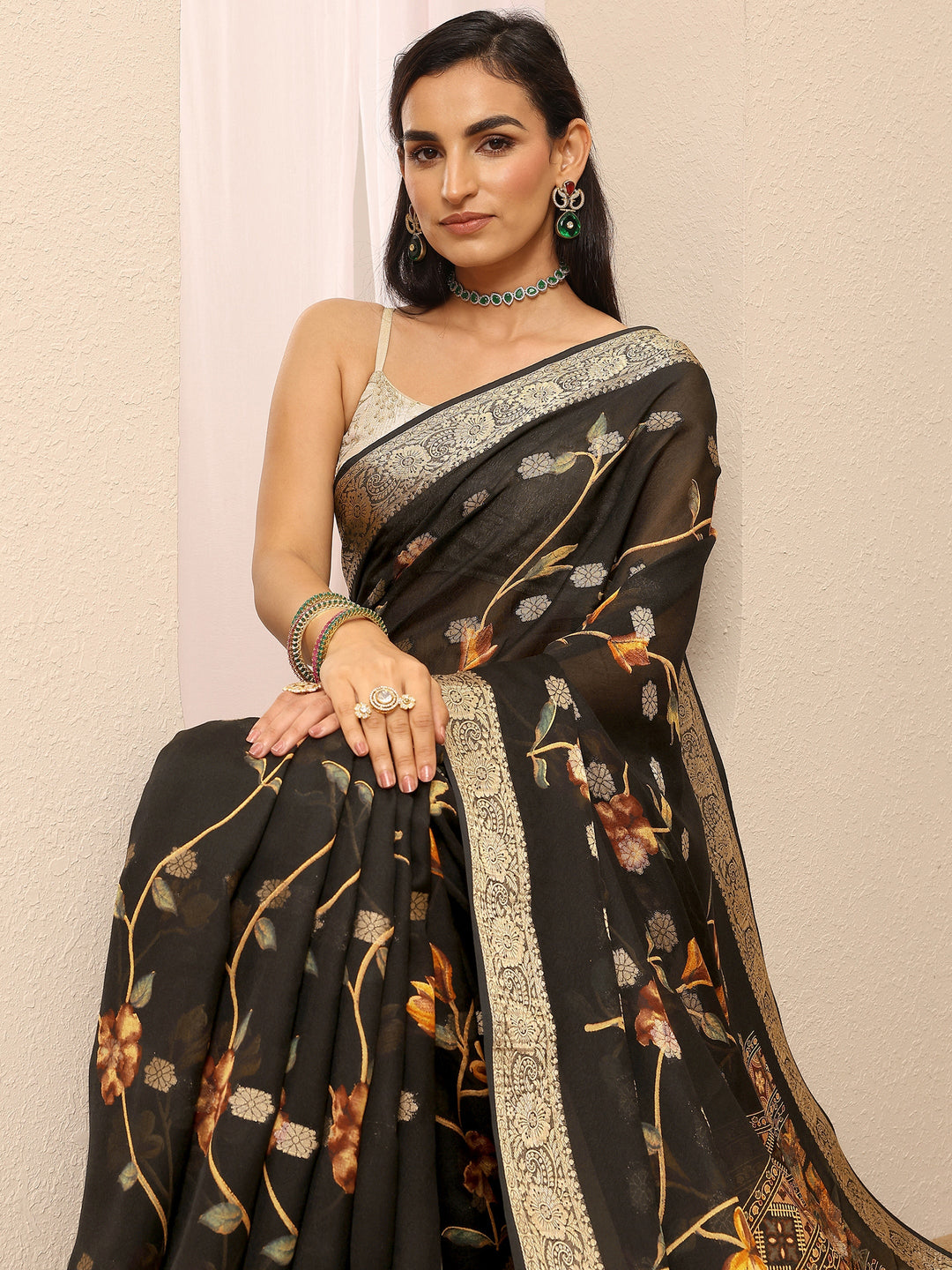Black Printed Georgette Saree With Unstitched Blouse Piece