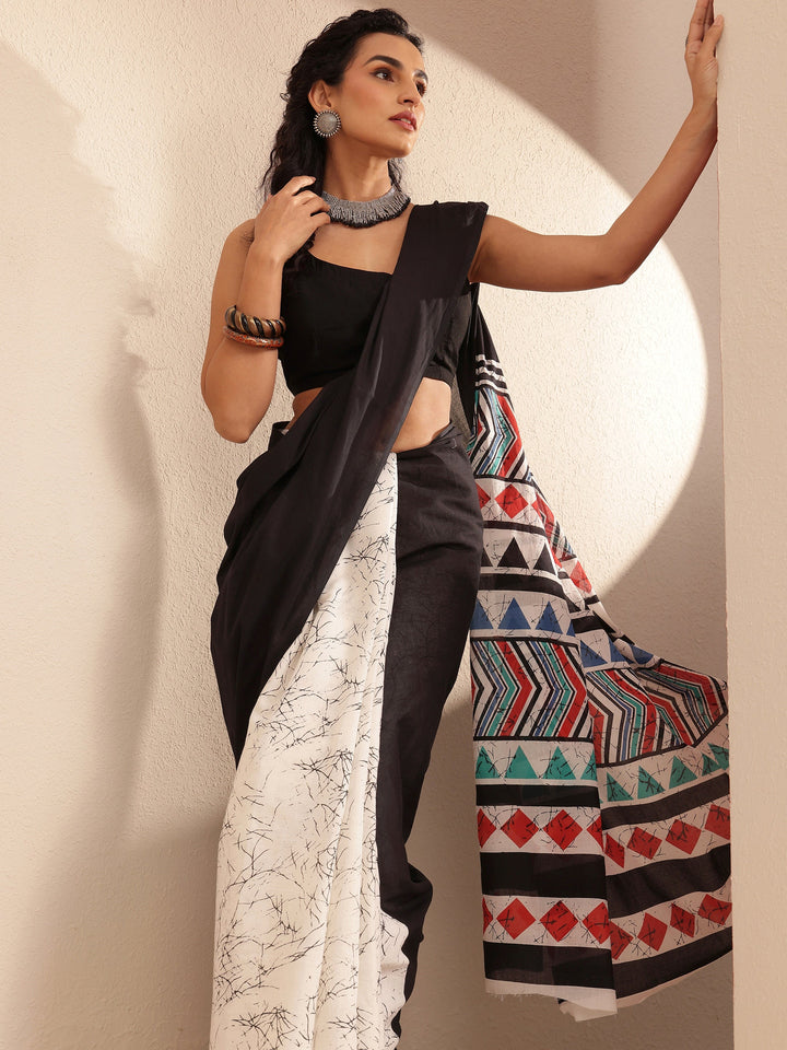 Black Solid Cotton Saree With Unstitched Blouse Piece
