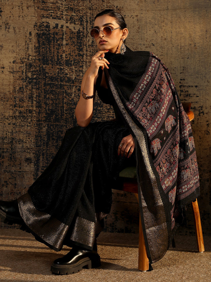 Black Solid Silk Blend Saree With Unstitched Blouse Piece