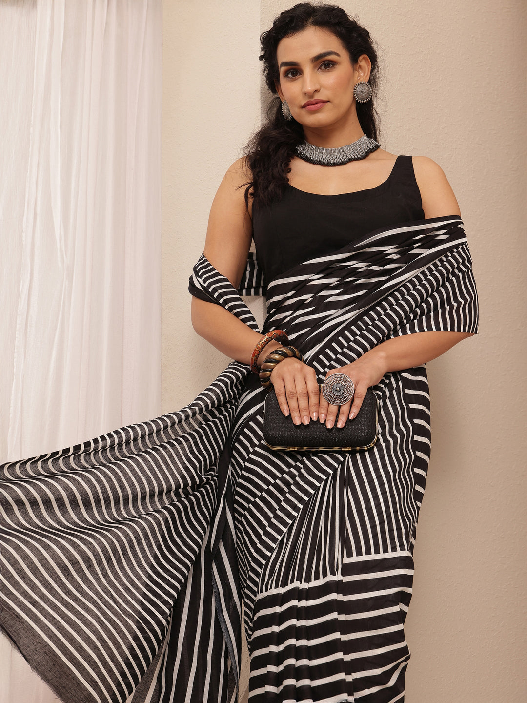 Black Striped Printed Cotton Saree With Unstitched Blouse Piece