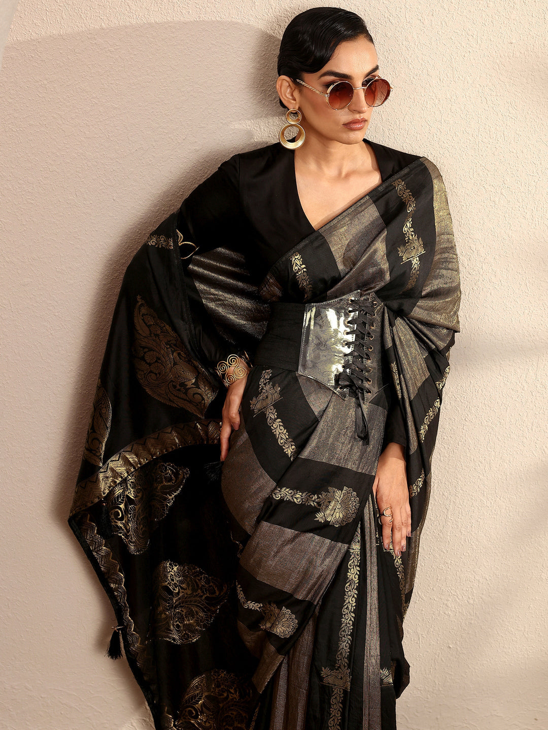 Black Woven Design Banarsi Silk Blend Saree With Unstitched Blouse Piece
