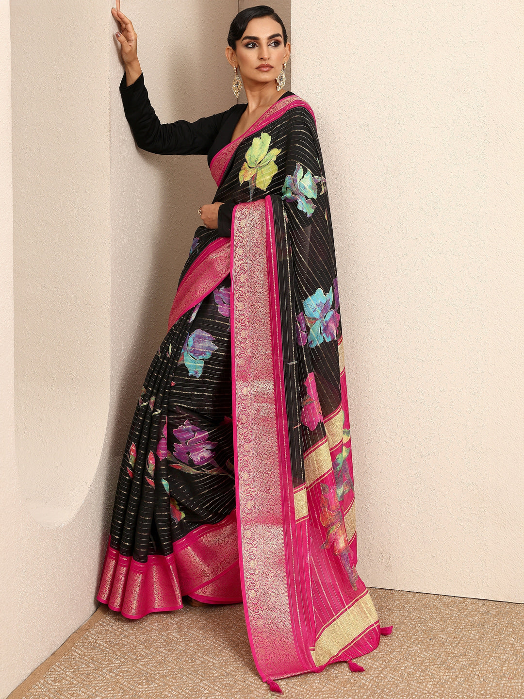Black Woven Design Silk Blend Saree With Unstitched Blouse Piece