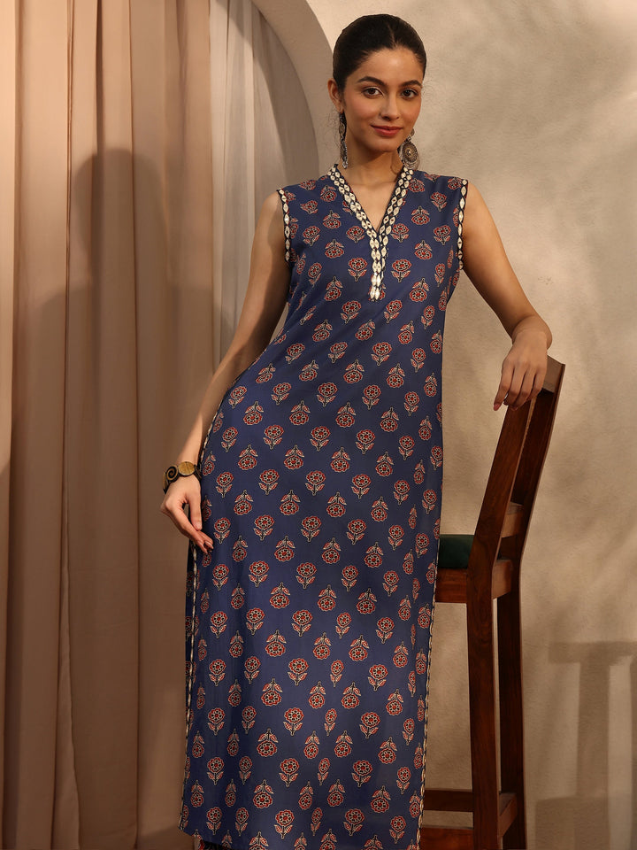 Blue Floral Printed Cotton Blend Straight Kurta Set