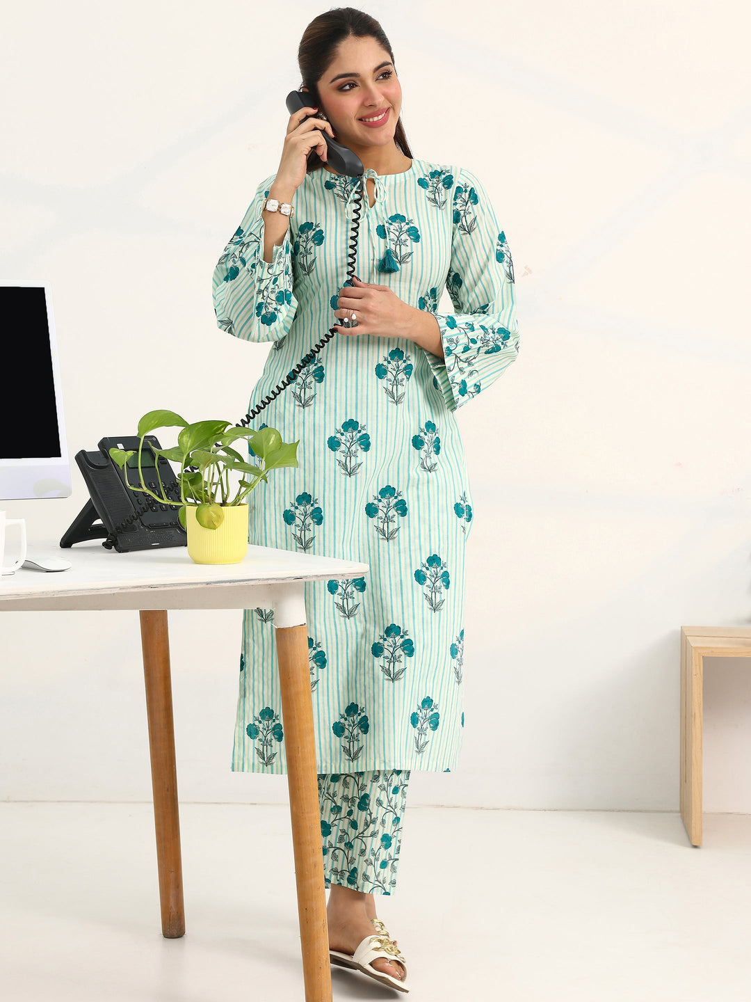 Blue Floral Printed Cotton Blend Straight Kurta Set