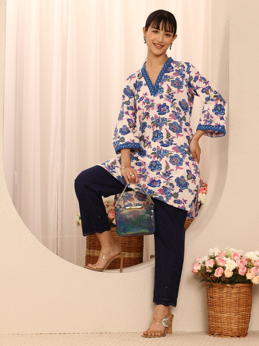 Blue Floral Printed Cotton Straight Kurta