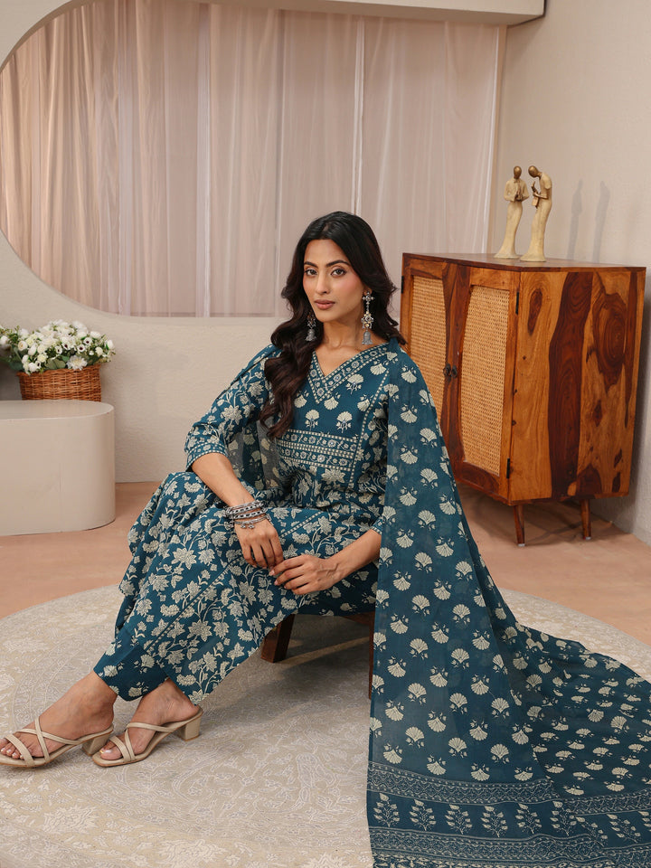 Blue Floral Printed Cotton Straight Suit Set