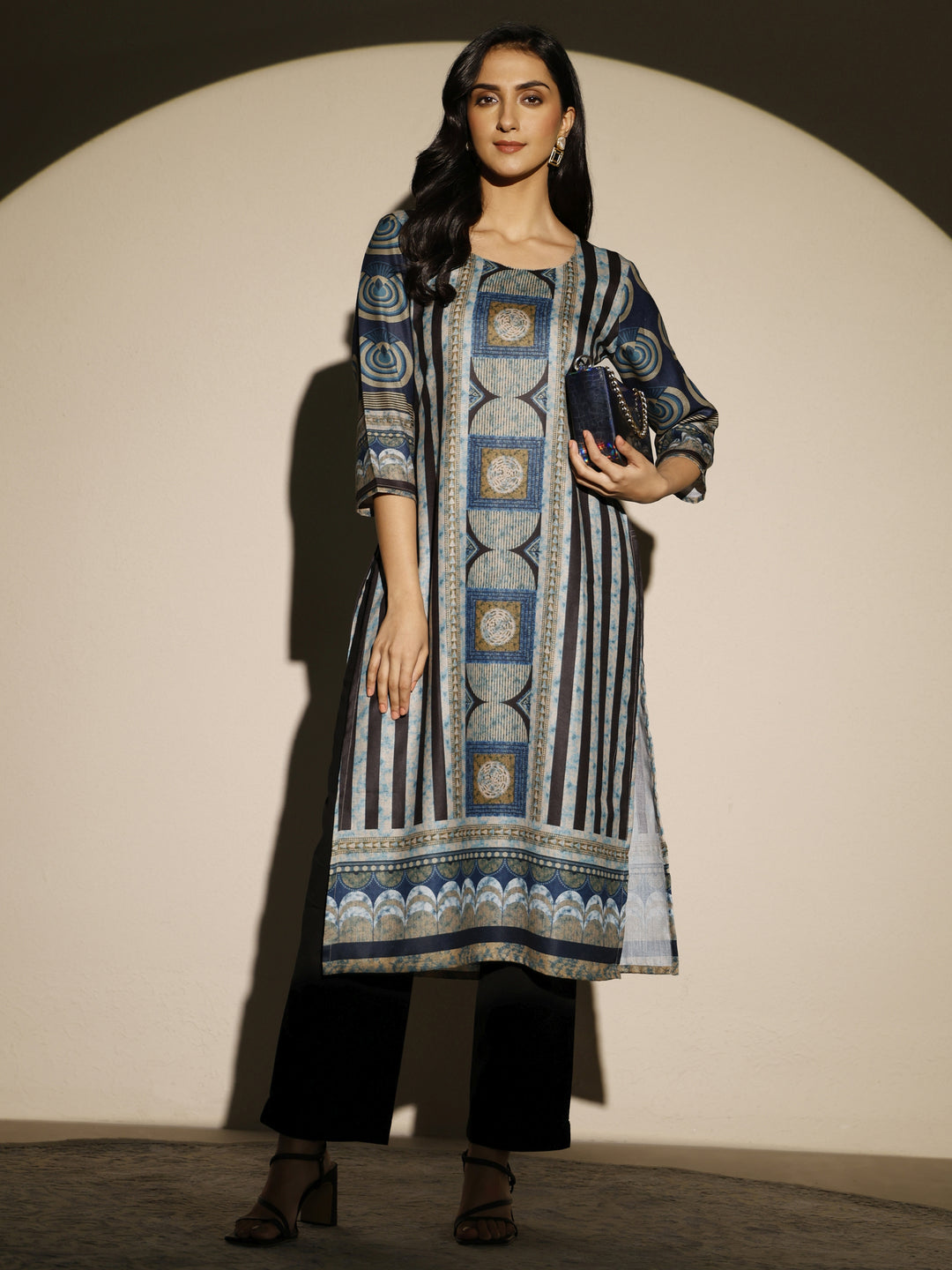 Blue Printed Cotton Blend Straight Kurta