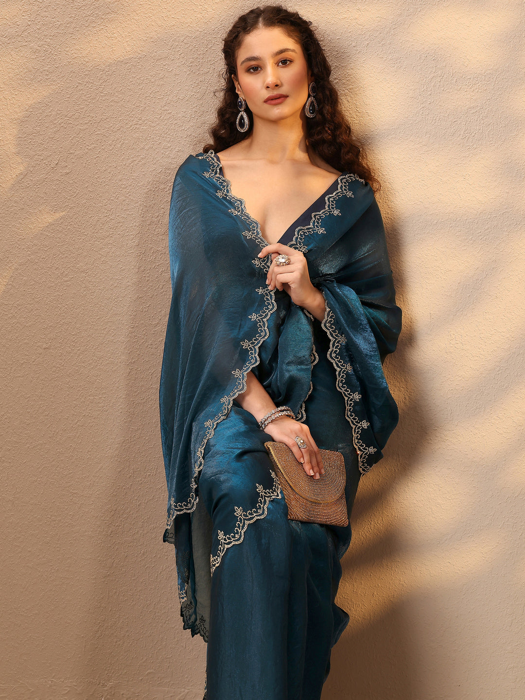Blue Solid Silk Blend Saree With Unstitched Blouse Piece