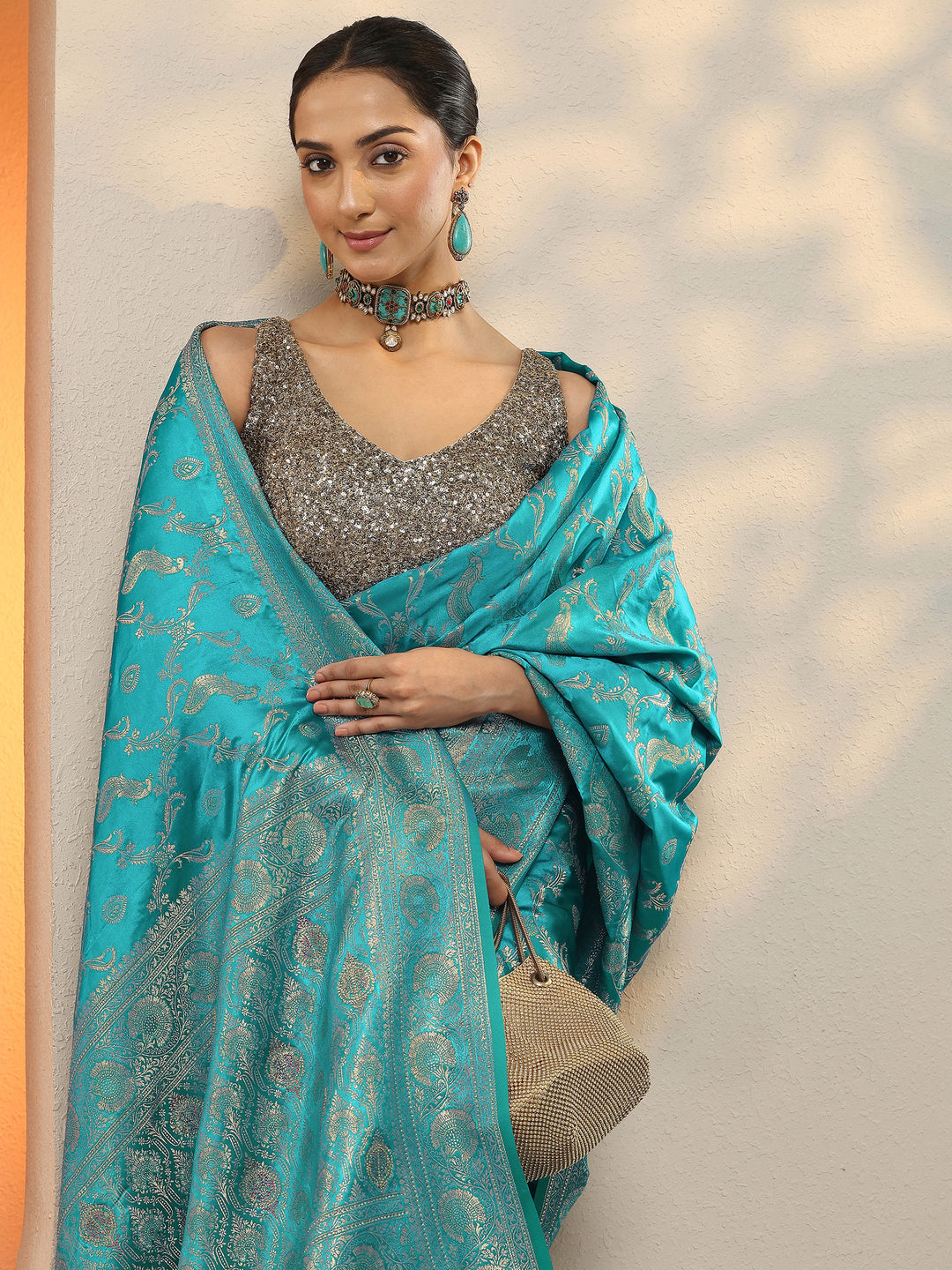 Blue Woven Design Silk Blend Sarees With Unstitched Blouse Piece