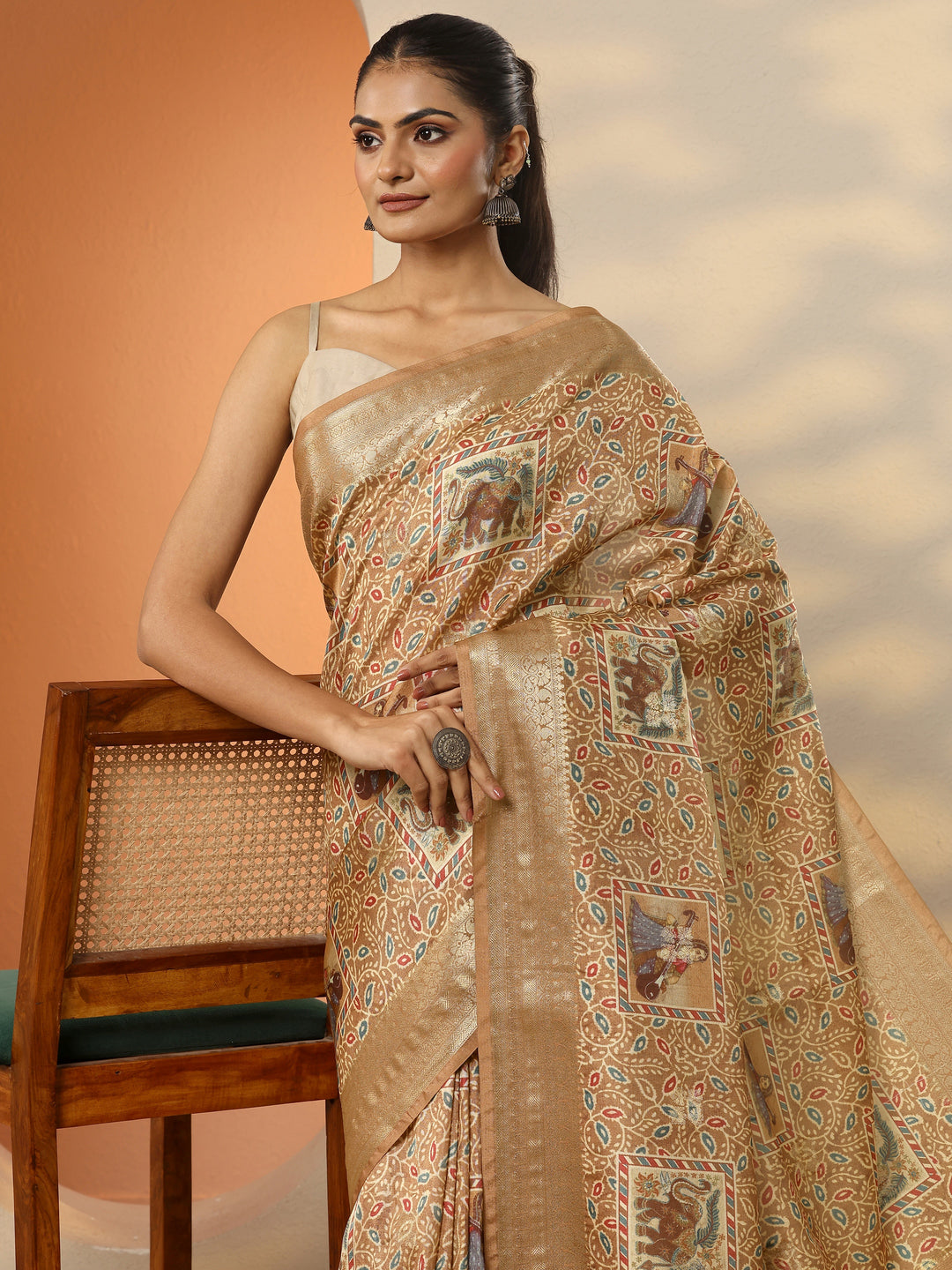 Brown Printed Silk Blend Saree With Unstitched Blouse Piece