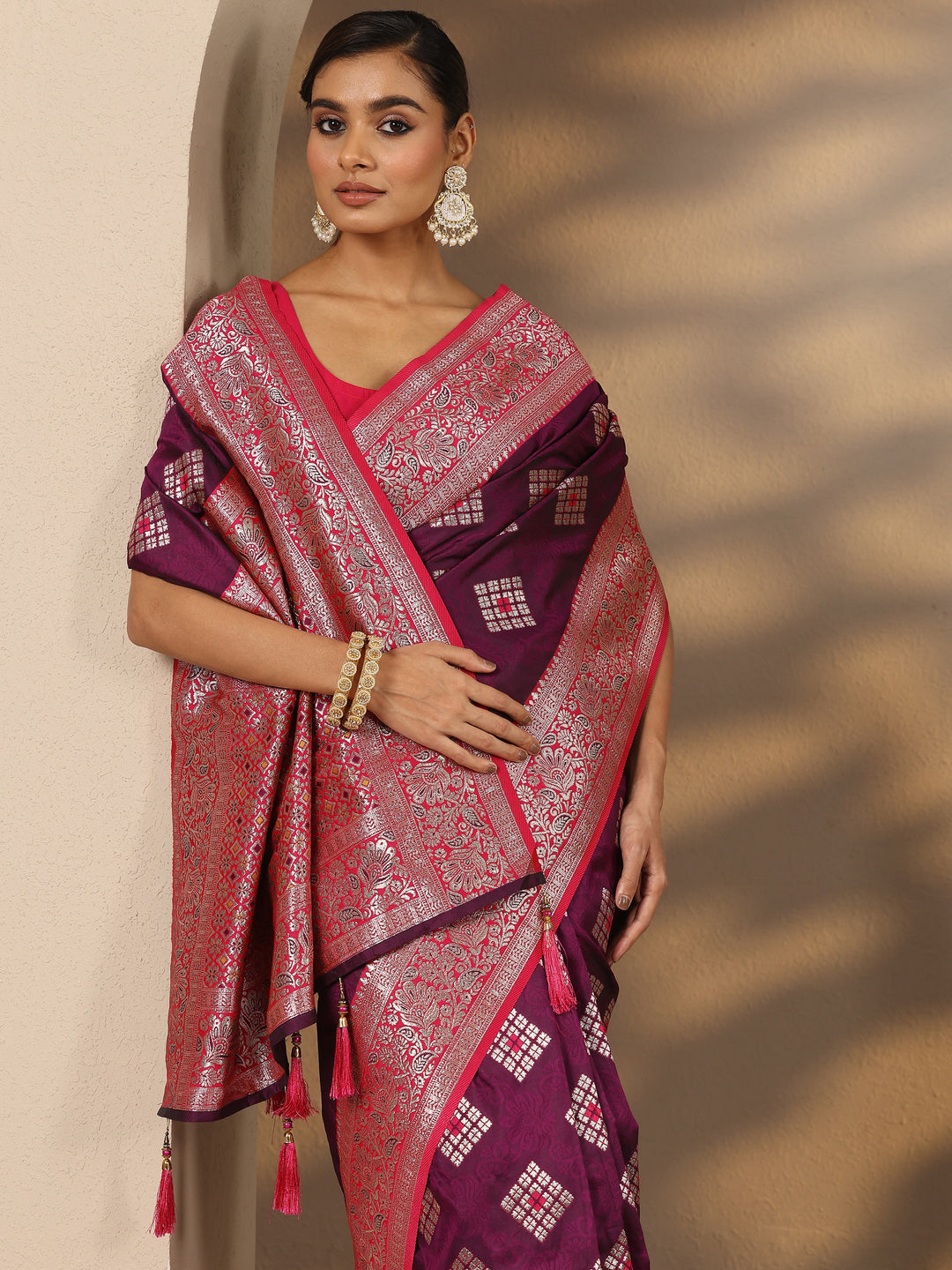 Burgundy Geometric Woven Design Silk Blend Saree With Unstitched Blouse Piece