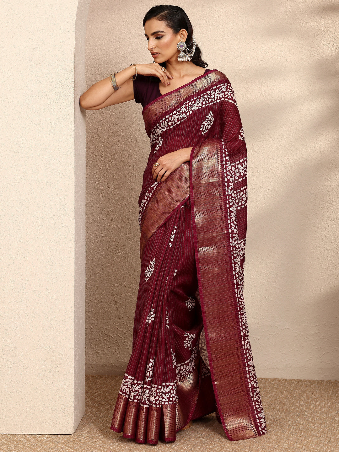 Burgundy Printed Silk Blend Saree With Unstitched Blouse Piece