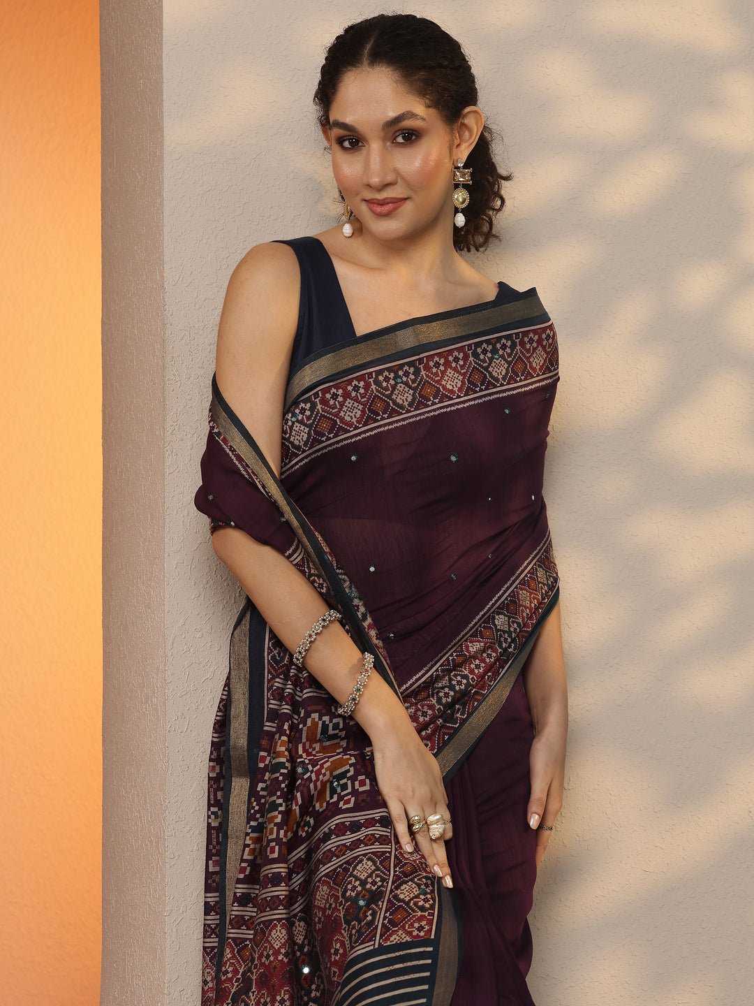 Burgundy Solid Silk Blend Saree With Unstitched Blouse Piece