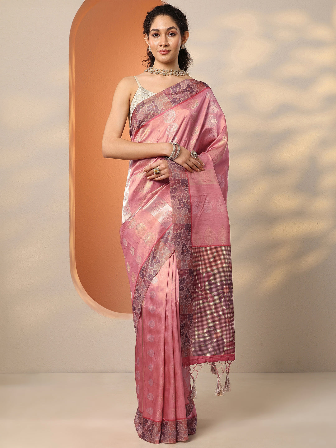 Coral Printed Silk Blend Saree With Unstitched Blouse Piece