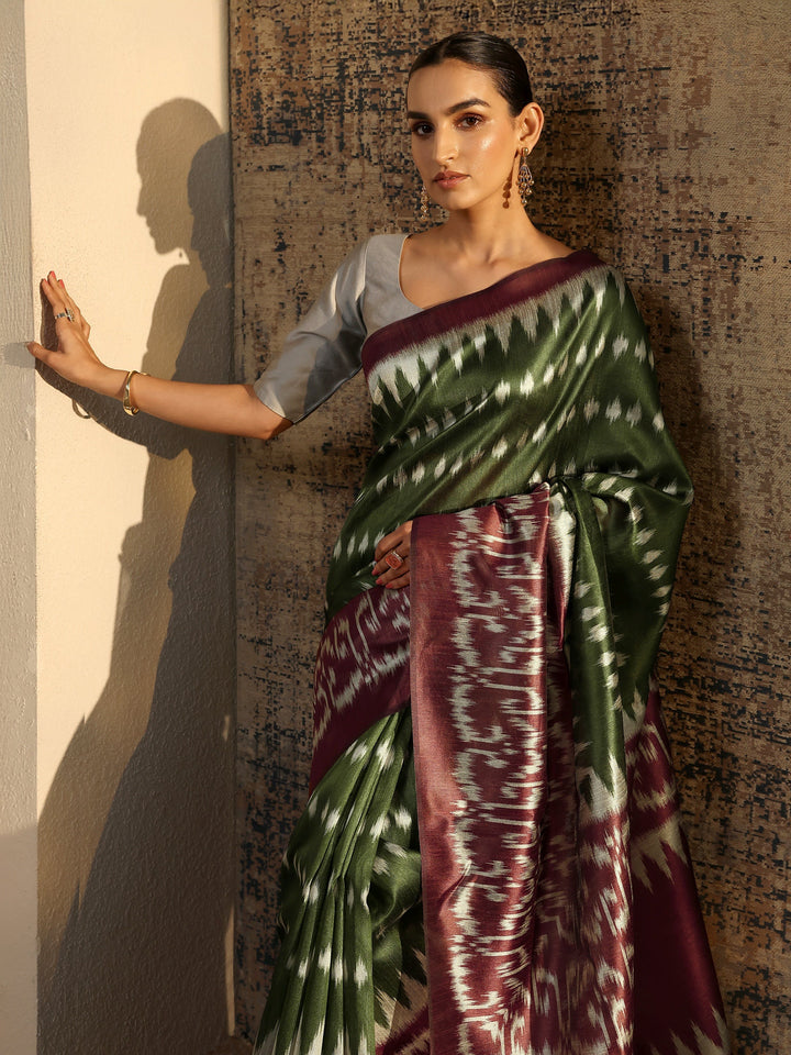 Green Abstract Printed Silk Saree With Unstitched Blouse Piece