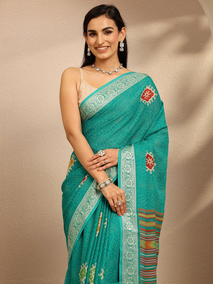 Green Bandhani Printed Georgette Saree With Unstitched Blouse Piece
