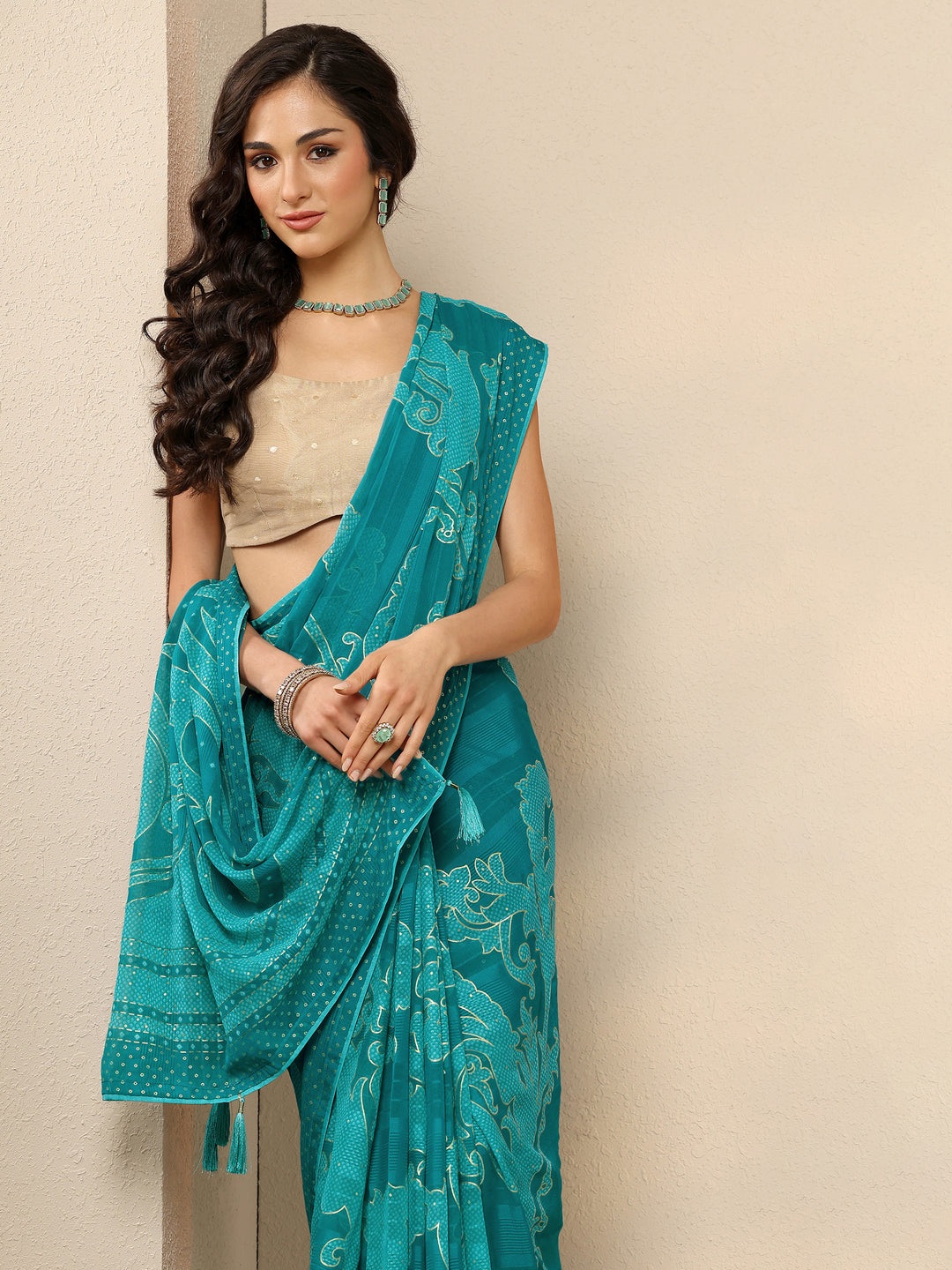 Green Bandhani Printed Georgette Saree With Unstitched Blouse Piece