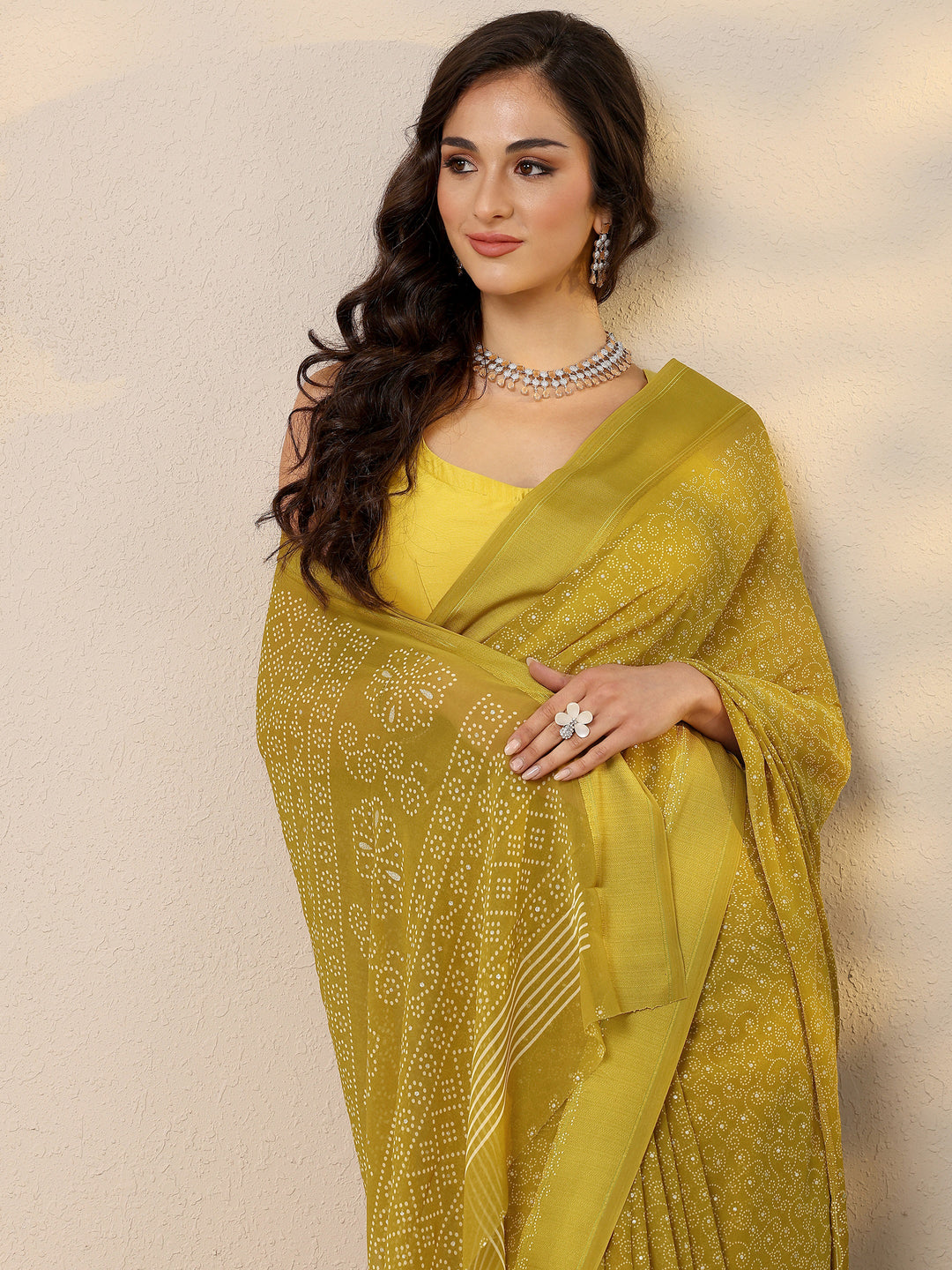 Green Bandhani Printed Georgette Saree With Unstitched Blouse Piece