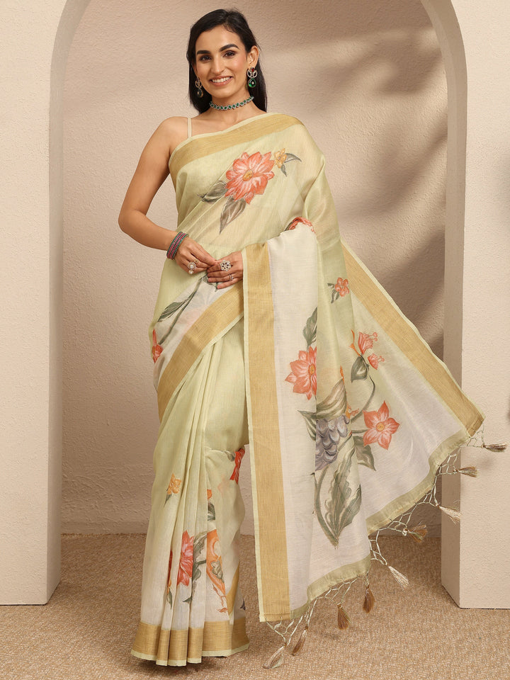 Green Embellished Silk Blend Saree With Unstitched Blouse Piece