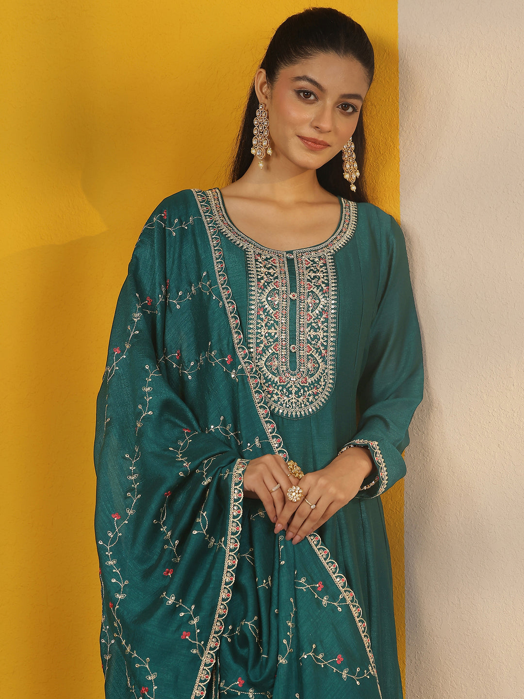 Green Embroidered Silk Blend Anarkali Suit Set With Dupatta